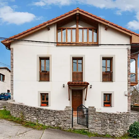 Chalet Leo